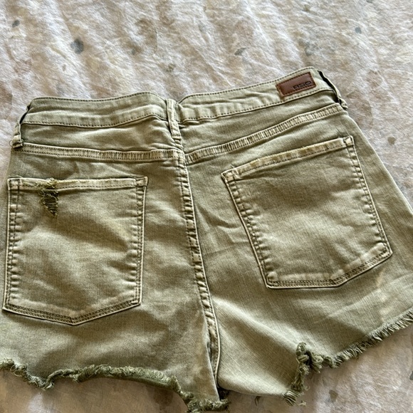 shorts - Picture 4 of 4
